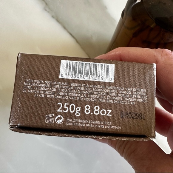 Molton Brown London Recharge Black Pepper Body Scrub Bar Bath Shower Gel England - Picture 4 of 10